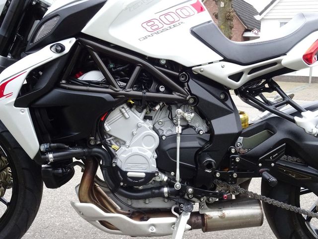 mv-agusta - brutale-800-dragster