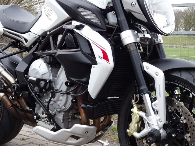 mv-agusta - brutale-800-dragster