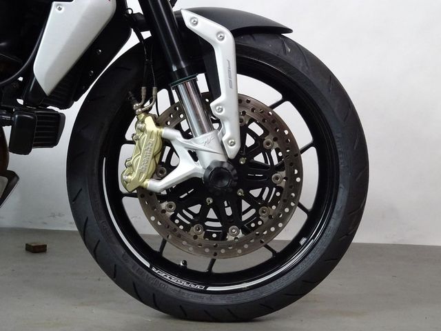mv-agusta - brutale-800-dragster