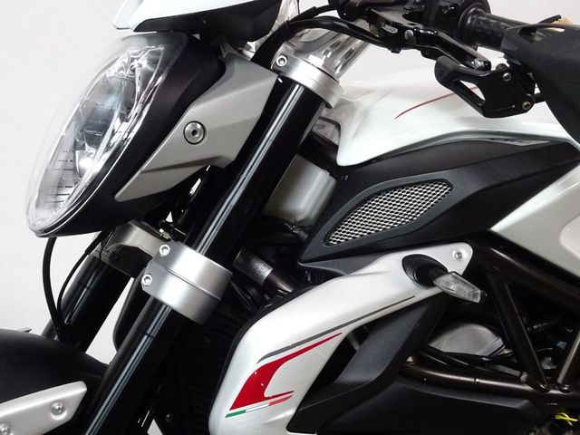mv-agusta - brutale-800-dragster