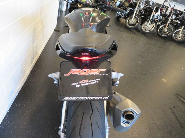 aprilia - tuono--v4-1100-factory