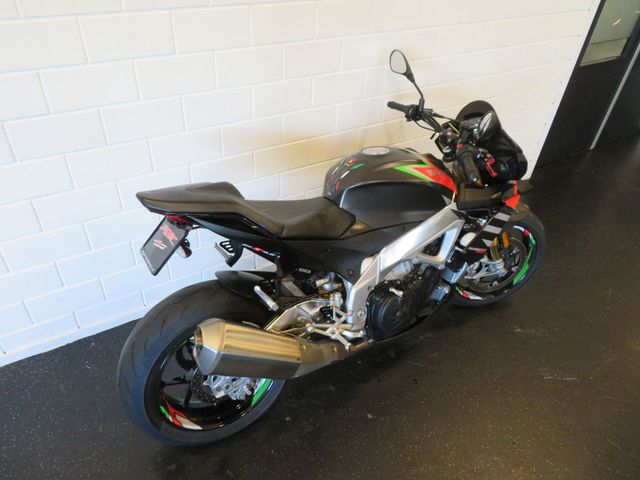 aprilia - tuono--v4-1100-factory