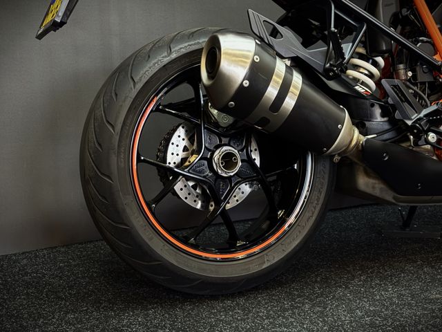 ktm - 1290-super-duke-gt
