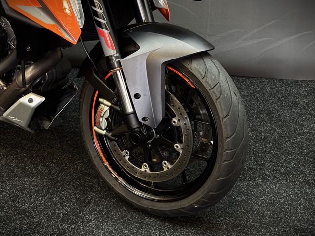ktm - 1290-super-duke-gt