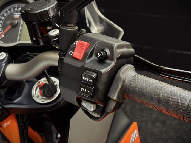 ktm - 1290-super-duke-gt