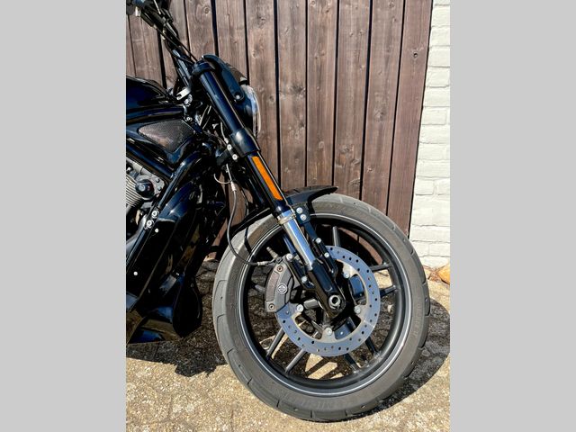 harley-davidson - night-rod-vrscd