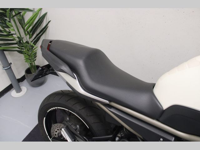 yamaha - xj-600