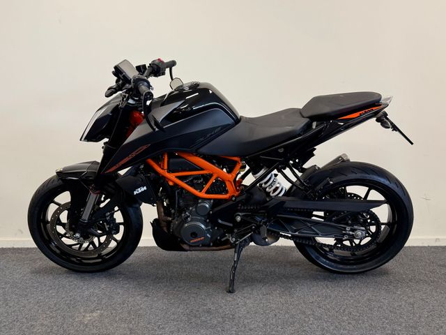 ktm - 390-duke-abs