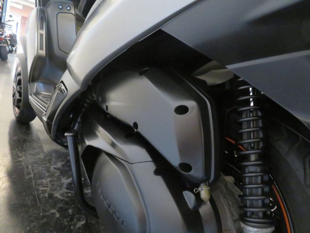 peugeot - metropolis-rs