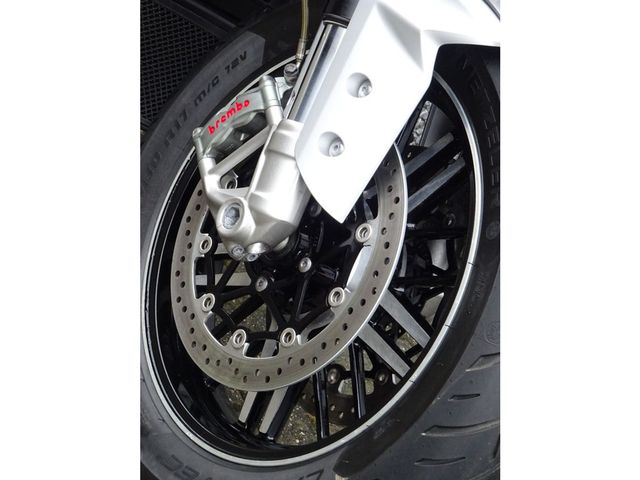 triumph - rocket-3-gt