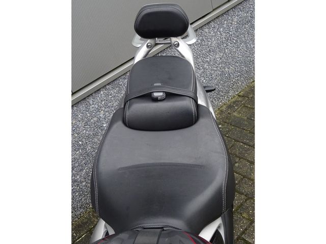 triumph - rocket-3-gt