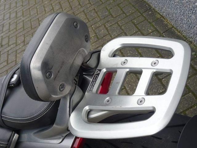 triumph - rocket-3-gt