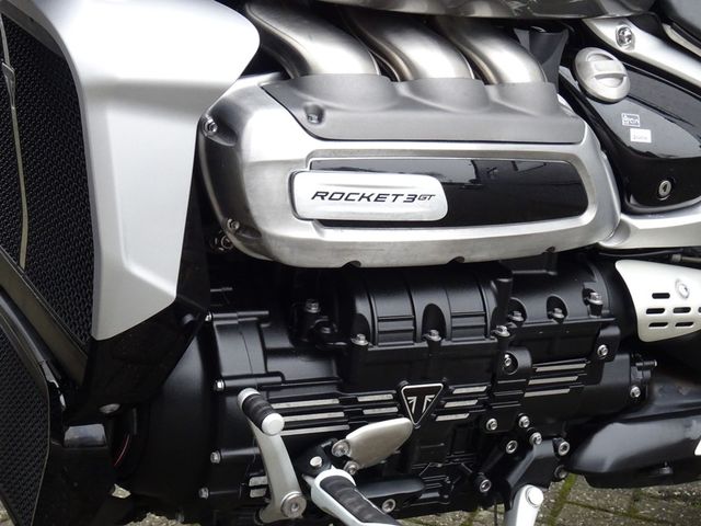 triumph - rocket-3-gt