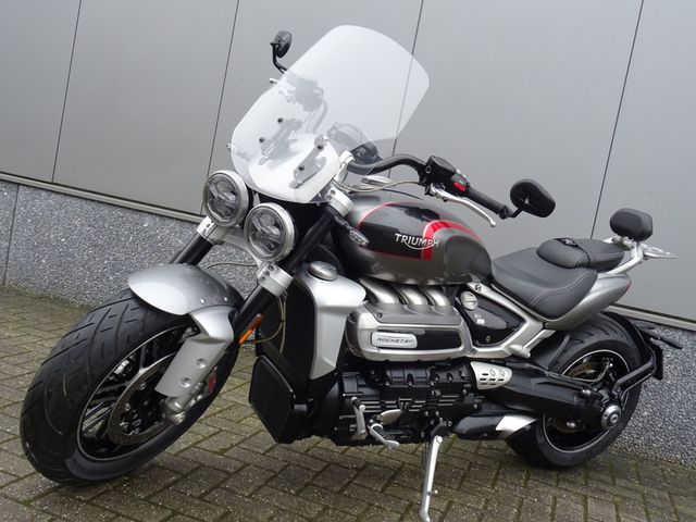 triumph - rocket-3-gt