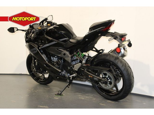 kawasaki - ninja-zx-4rr