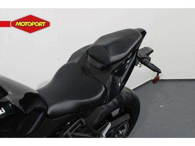 kawasaki - ninja-zx-4rr