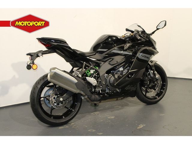kawasaki - ninja-zx-4rr
