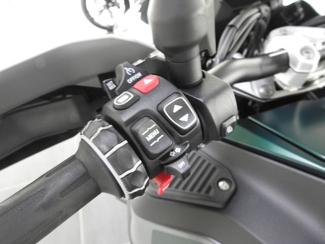 bmw - r-1300-gs-adventure