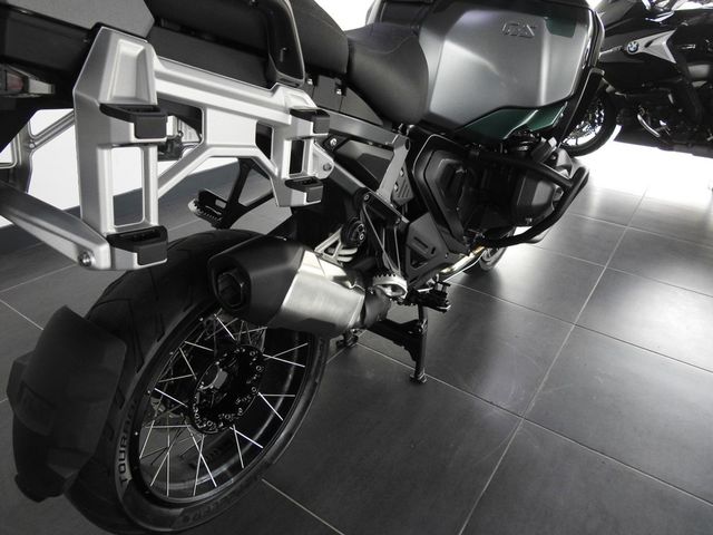 bmw - r-1300-gs-adventure