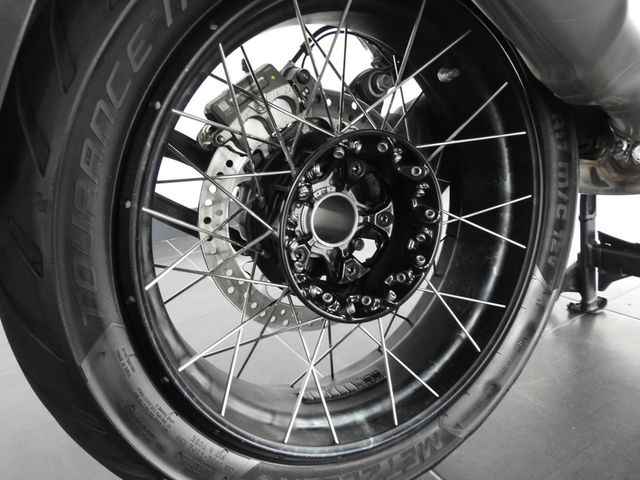 bmw - r-1300-gs-adventure