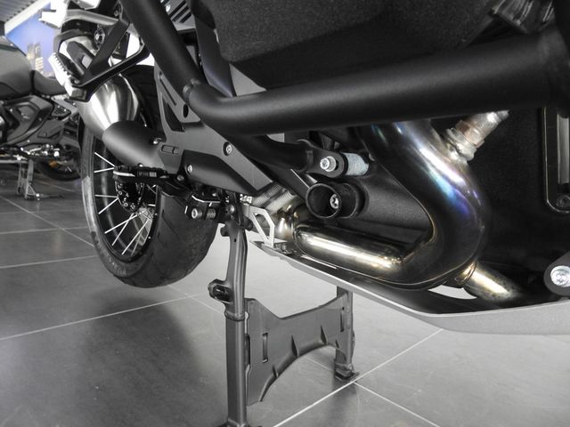 bmw - r-1300-gs-adventure