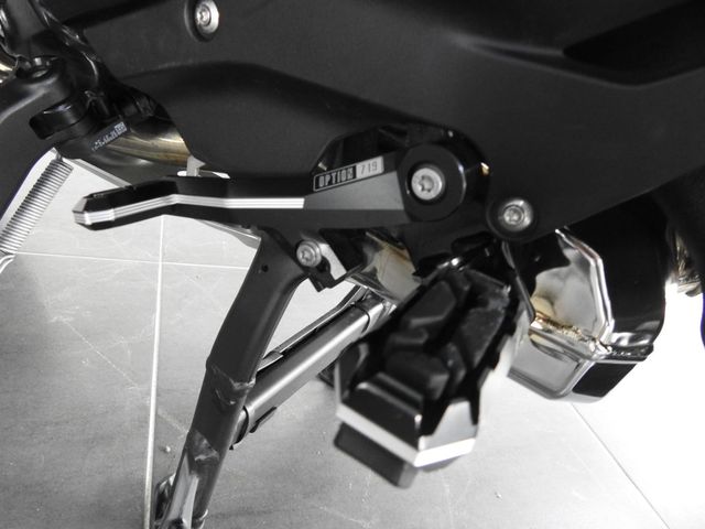 bmw - r-1300-gs-adventure