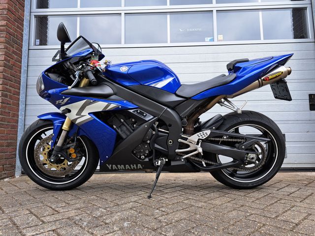 yamaha - yzf-r1