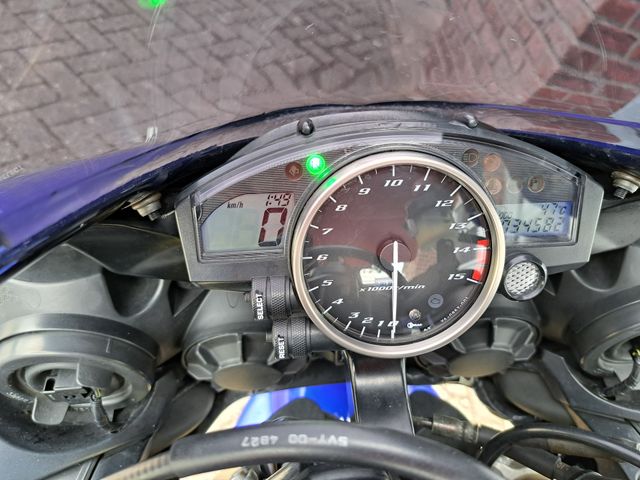 yamaha - yzf-r1
