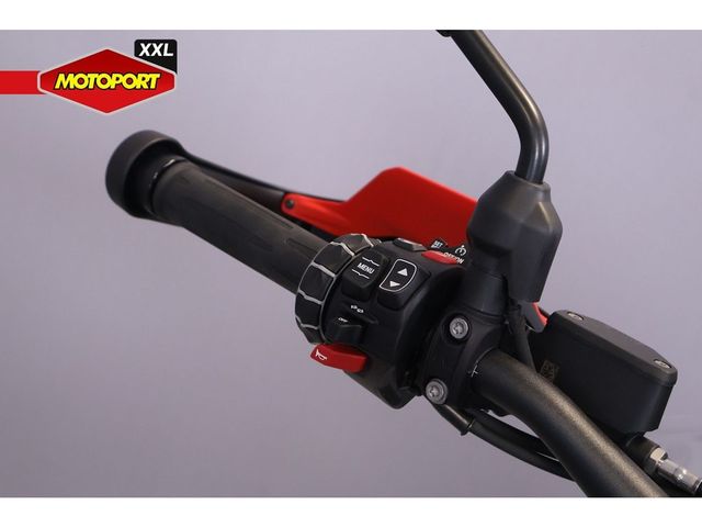 bmw - r-1300-gs-adventure