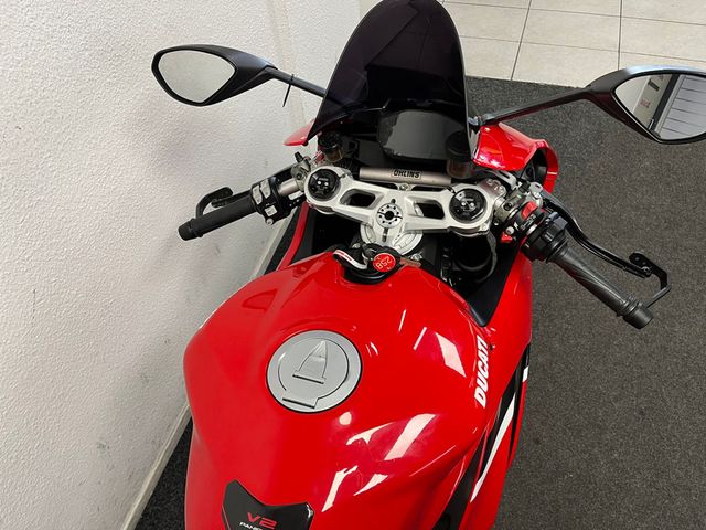 ducati - panigale-v2
