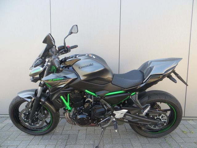 kawasaki - z650