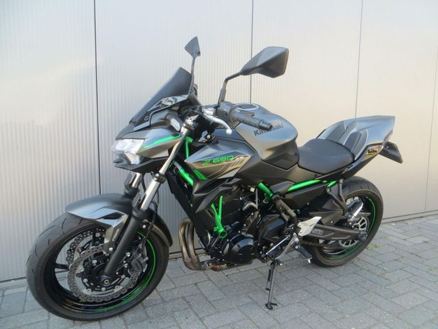 kawasaki - z650