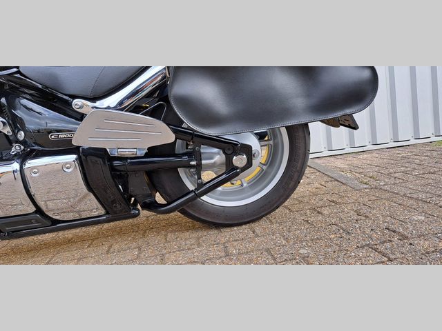 suzuki - intruder-c-1800-r