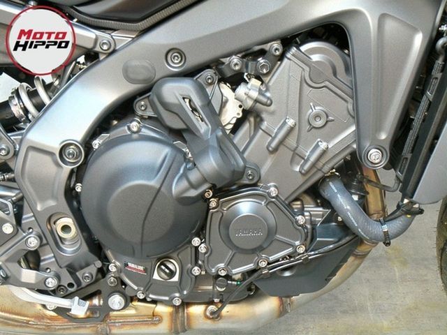 yamaha - mt-09-y-amt
