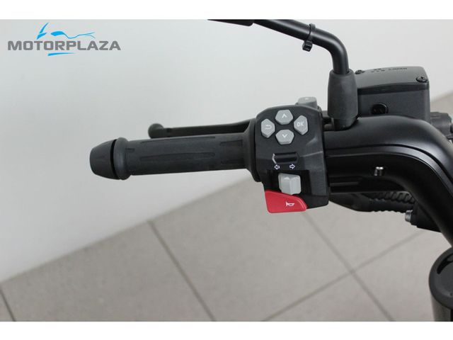 bmw - ce-02