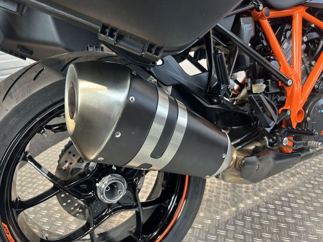 ktm - 1290-super-duke-gt