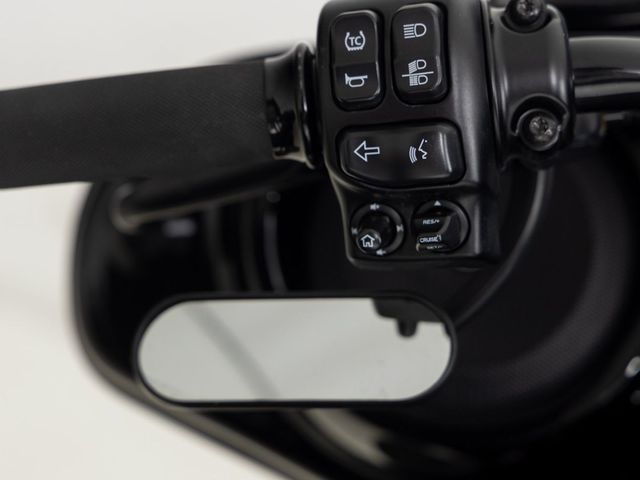 harley-davidson - street-glide-st-flhxst