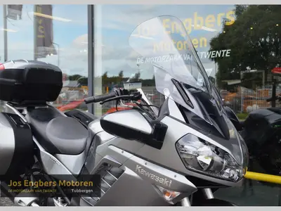KAWASAKI GTR 1400 – foto 2