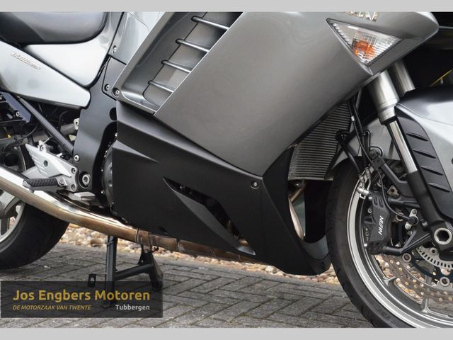 kawasaki - gtr-1400