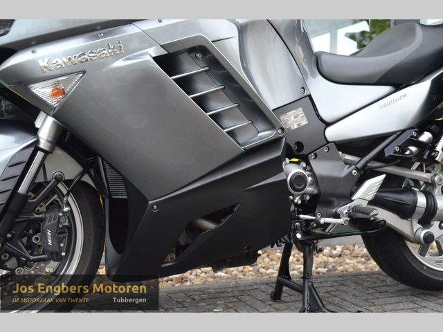 kawasaki - gtr-1400