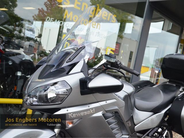 kawasaki - gtr-1400