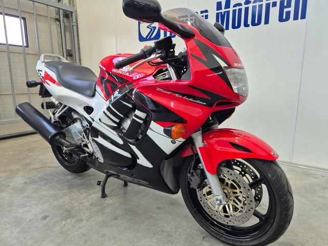 honda - cbr-600-f