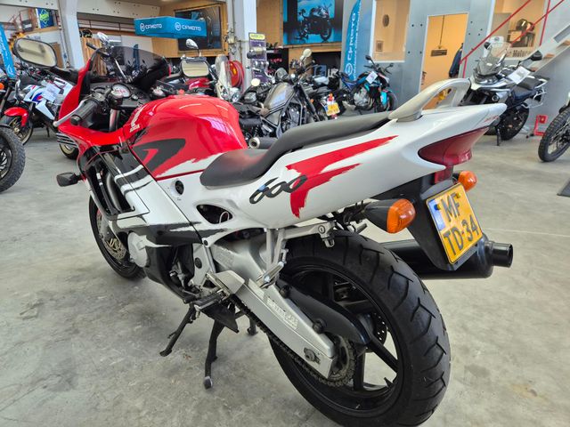 honda - cbr-600-f