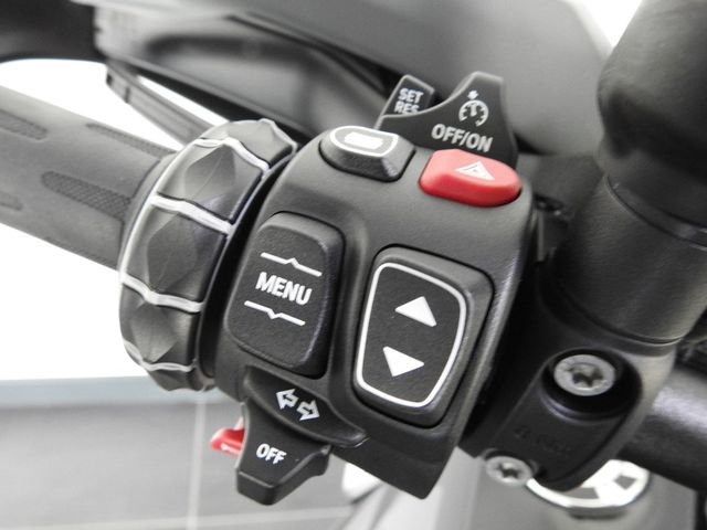 bmw - r-1300-gs