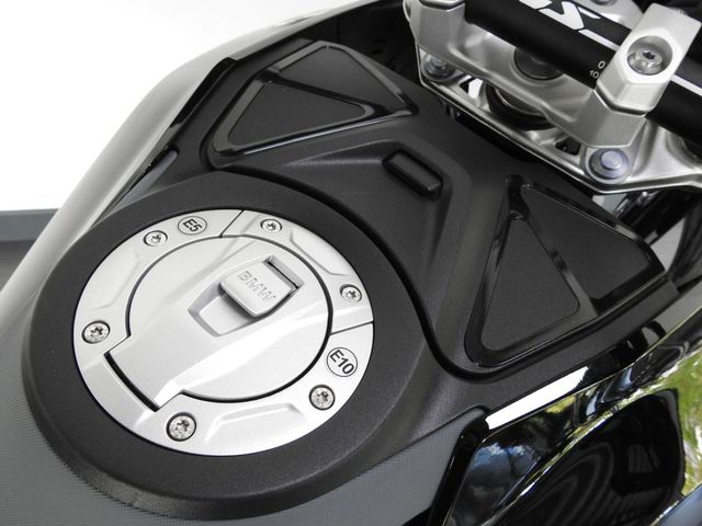 bmw - r-1300-gs