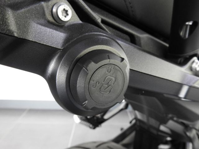 bmw - r-1300-gs