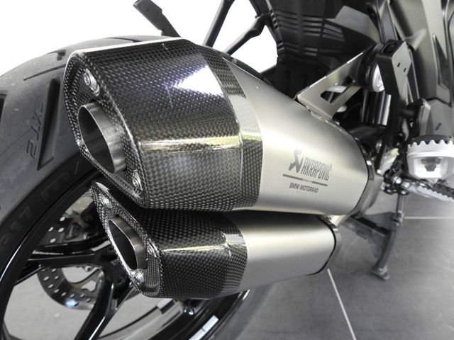 bmw - r-1300-gs