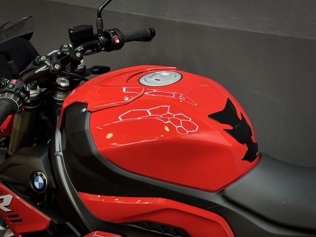 bmw - s-1000-r