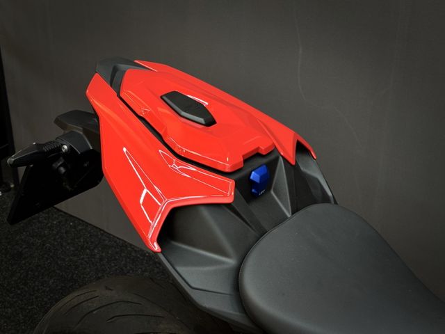 bmw - s-1000-r