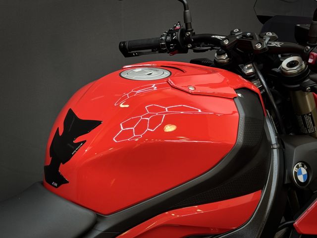 bmw - s-1000-r